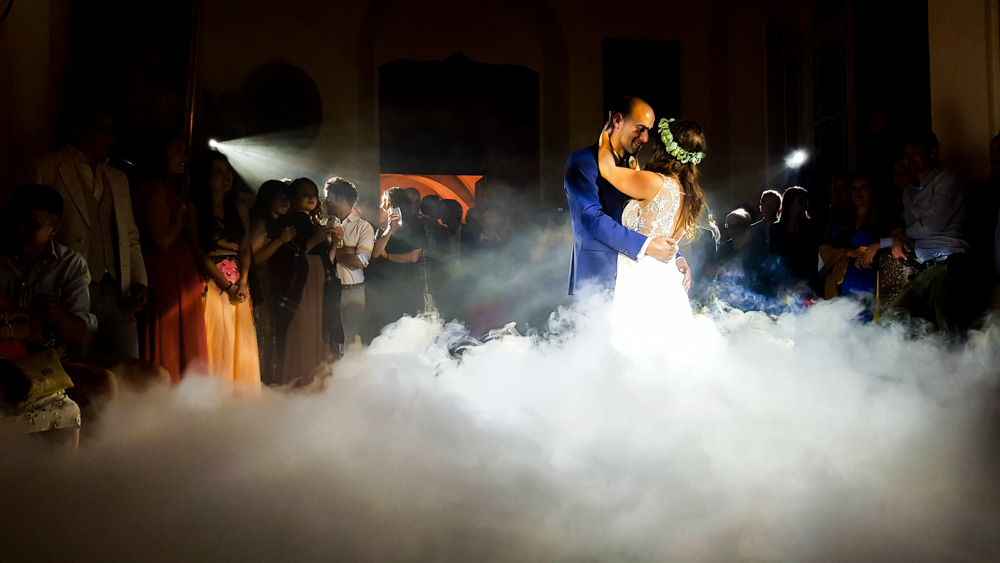 La DANSE SUR LES NUAGES, magistrale OUVERTURE DE BAL !